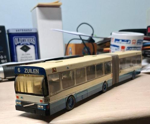 Model gelede Volvo bus in GVU uitvoering, Hobby en Vrije tijd, Modelauto's | 1:50, Zo goed als nieuw, Bus of Vrachtwagen, Ophalen