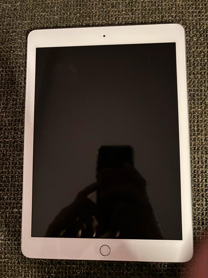 iPad 6e Gen 32GB Wit - Goedkoop!, Computers en Software, Apple iPads, Gebruikt, Apple iPad, Wi-Fi, 9 inch, 32 GB, Wit, Ophalen of Verzenden