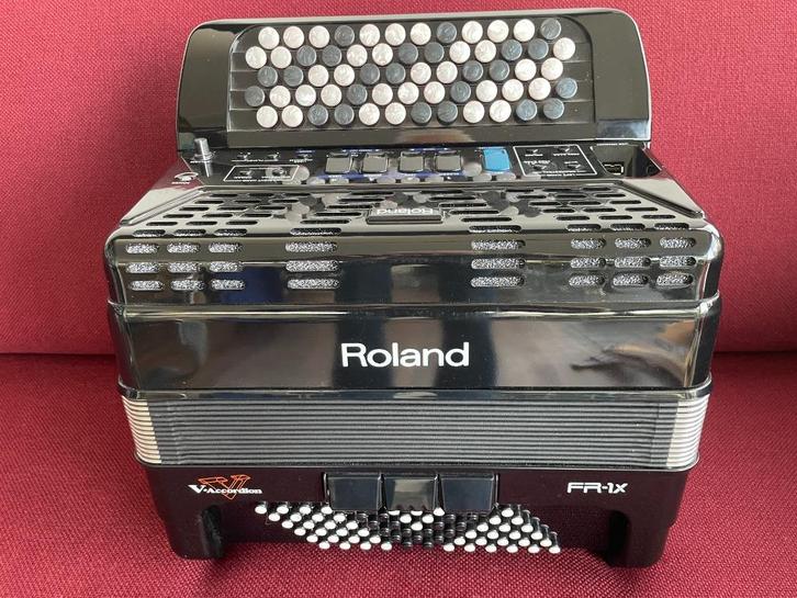 Z.g.a.n. digitale Rland FR-1 XB accordeon., Muziek en Instrumenten, Accordeons, Zo goed als nieuw, Knopaccordeon, 72-bas, Overige merken