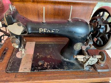 Antieke naaimachine Pfaff - ophalen in Maasbracht beschikbaar voor biedingen