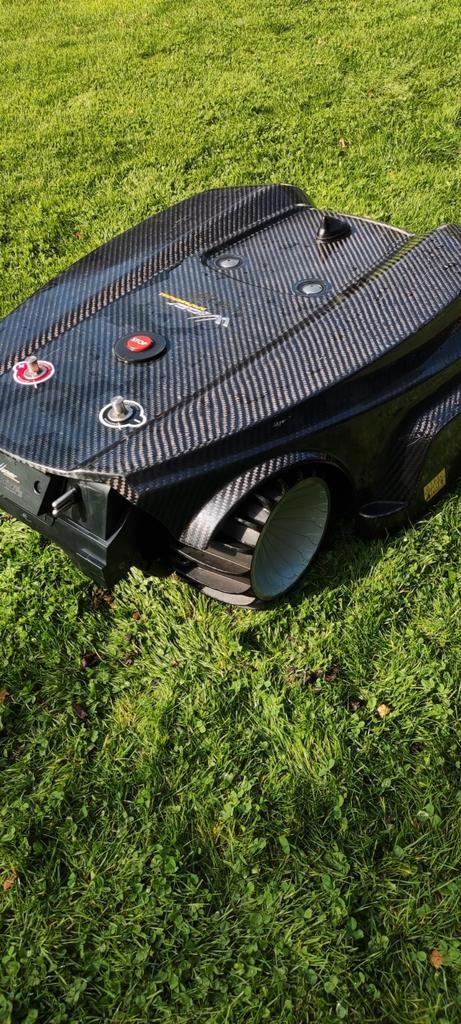 Robotmaaier Wiper yard 201 s., Spelcomputers en Games, Games | Pc, Gebruikt, Ophalen of Verzenden