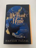 We Hunt the Flame - Hafsah Faizal (Paperback), Boeken, Ophalen, Zo goed als nieuw
