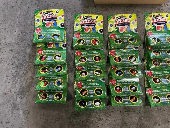 Grote voetbal knikkers, 3 dozen! (144 st, Winners 2014 WK), Verzamelen, Sportartikelen en Voetbal, Nieuw, Overige typen, Buitenlandse clubs