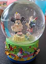 MICKEY MINNIE MOUSE SNOWGLOBE FEEST PARTY GLOBE, Ophalen of Verzenden, Mickey Mouse, Gebruikt, Beeldje of Figuurtje
