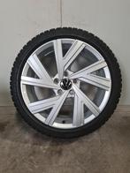 18' Volkswagen VW Golf 8 Bergamo met winterbanden, Ophalen, 18 inch, Banden en Velgen, Winterbanden