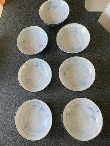 HEMA Borden Set  9 stuks. beschikbaar voor biedingen
