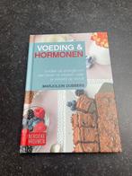 Boek Voeding & Hormonen van Marjolein Dubbers, Boeken, Ophalen of Verzenden, Zo goed als nieuw, Dieet en Voeding