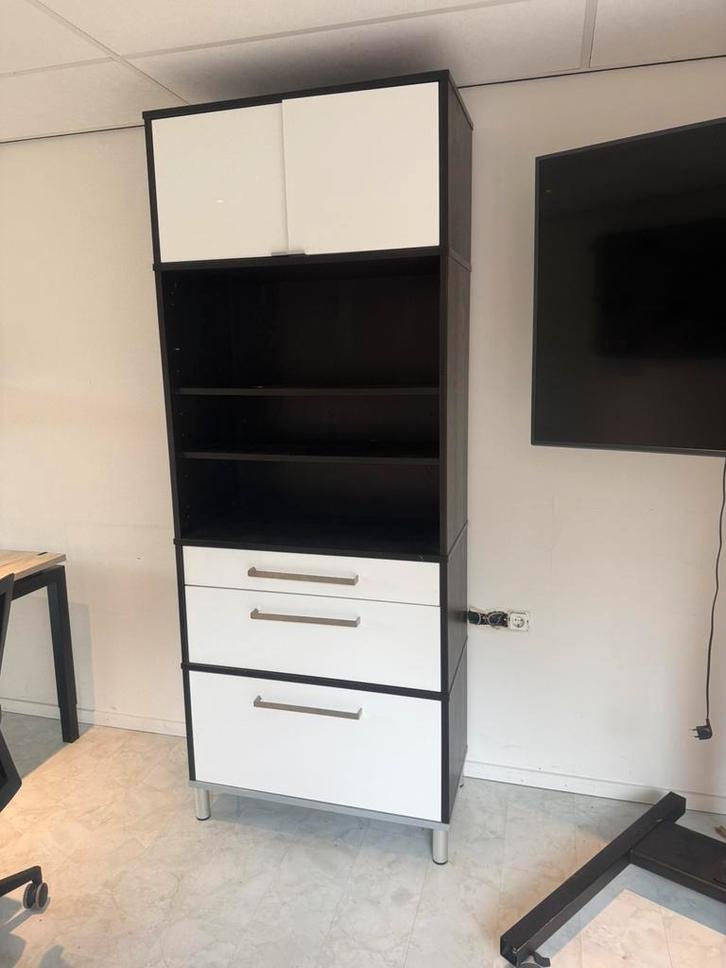 Kantoor kast IKEA – veel opbergruimte – €40, Huis en Inrichting, Kasten | Roldeurkasten en Archiefkasten, Zo goed als nieuw, 200 cm of meer