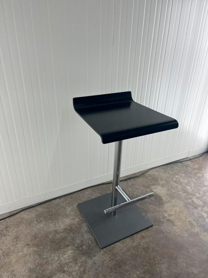 Barkrukken met voet leuningen 6 stuks, Huis en Inrichting, Barkrukken, Zo goed als nieuw, 60 tot 90 cm, Hout, Metaal, 5 krukken of meer