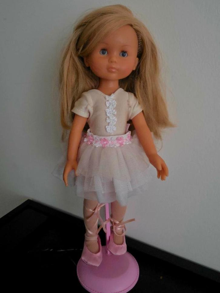 Corolle Camille Ballerina Pop – 33 cm, Verzamelen, Poppen, Zo goed als nieuw, Pop, Ophalen of Verzenden