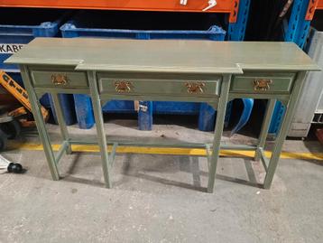 Selva Sidetable  beschikbaar voor biedingen
