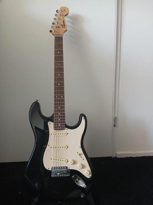 Squier strat 1995 yako. Nette staat., Muziek en Instrumenten, Snaarinstrumenten | Gitaren | Elektrisch, Gebruikt, Overige merken