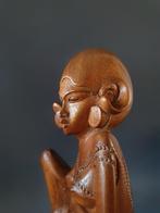 1930 Balinese art deco dame Bali Indonesie, Antiek en Kunst, Kunst | Beelden en Houtsnijwerken, Ophalen of Verzenden
