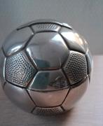 Verzilverde voetbal spaarpot, Ophalen of Verzenden, Zo goed als nieuw, Metaal of Blik, Object of Gebouw