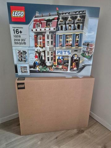 Nieuw Lego Creator Modulair 10218 Petshop! beschikbaar voor biedingen