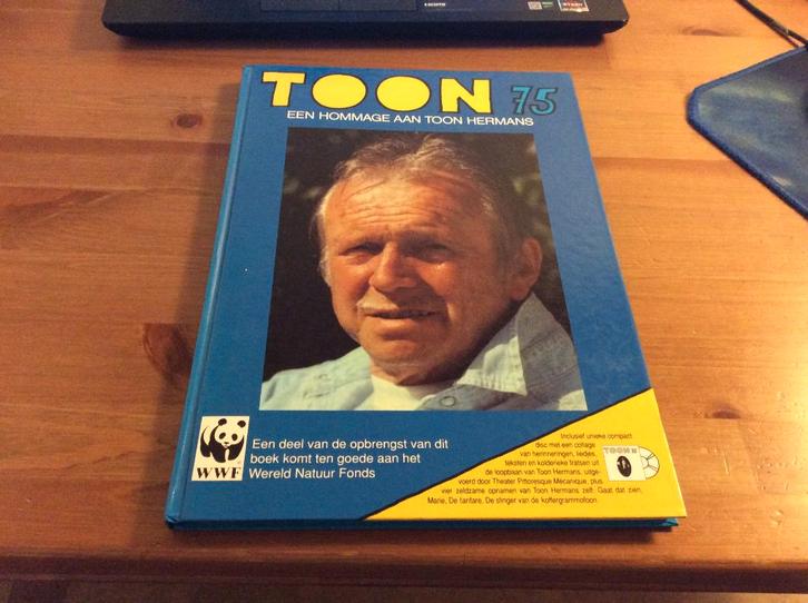 Boek "Toon Hermans 75". plus dvd "de kleuren van een clown", Boeken, Biografieën, Gelezen, Film, Tv en Media, Ophalen of Verzenden