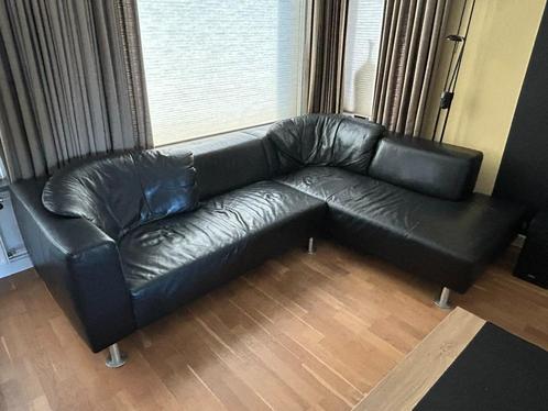 Hoekbank Eleganza (zwart leer) te koop, Huis en Inrichting, Banken | Bankstellen, Gebruikt, Hoekbank, Vierpersoons of meer, 250 tot 300 cm