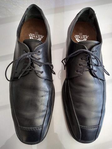 Paar schoenen Van Lier leer zwart 43 gedragen beschikbaar voor biedingen