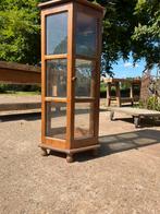 Oud eiken vitrine kastje zes kantig twee schappen, Ophalen