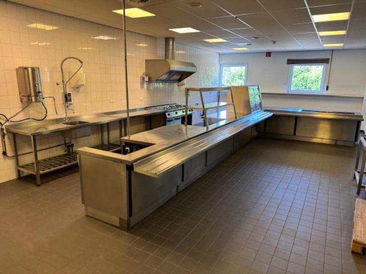 horeca keuken met afhaal service en afwaskeuken, Zakelijke goederen, Horeca | Keukenapparatuur, Fornuis, Frituur en Grillen, Gebruikt