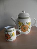 Sarreguemines France koffiepot en melkkannetje bloem, Ophalen