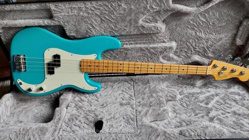 American Professional II Precision Bass, Muziek en Instrumenten, Snaarinstrumenten | Gitaren | Bas, Zo goed als nieuw, Elektrisch
