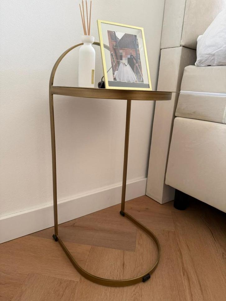 Gouden Laptoptafel / Bijzettafel / Nachtkastje, Huis en Inrichting, Tafels | Bijzettafels, Zo goed als nieuw, Overige vormen, 60 cm of meer