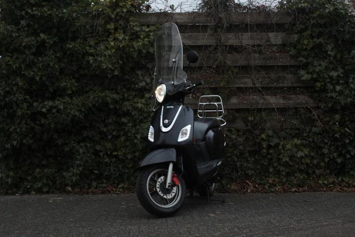SYM Fiddle 3 Sport, 50CC, Blauw kenteken, Netjes, Weinig km, Fietsen en Brommers, Snorfietsen en Snorscooters, Zo goed als nieuw