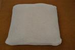 Decoratief Kussen / Sierkussen - Gebreide Look, Ophalen of Verzenden, Gebruikt, Beige, Vierkant