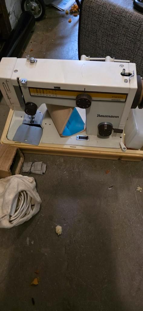 Naumann Zickzack Vintage Naaimachine Nieuw, Antiek en Kunst, Antiek | Naaimachines, Ophalen