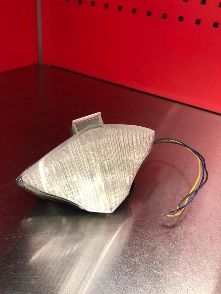YAMAHA YZF R1 ACHTERLICHT 2004-2006 (YZF-R1 5VY), Motoren, Accessoires | Overige, Zo goed als nieuw, Ophalen of Verzenden
