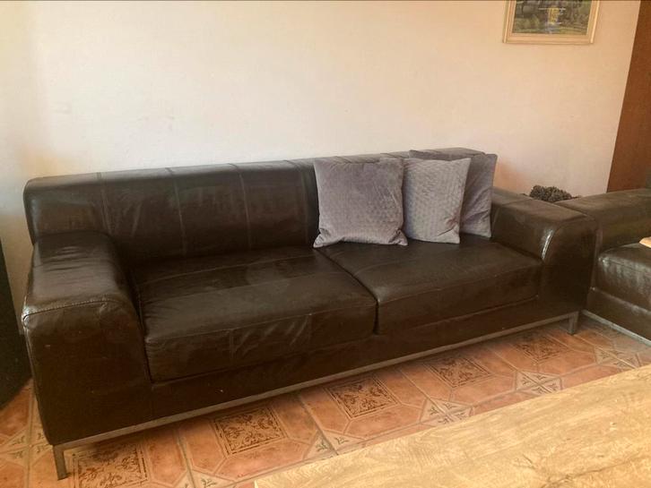 Leren Ikea bank, Huis en Inrichting, Banken | Bankstellen, Gebruikt, Rechte bank, Vierpersoons of meer, 75 tot 100 cm, Leer, Ophalen of Verzenden