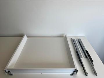 Lade IKEA MAXIMERA laag wit 60x60