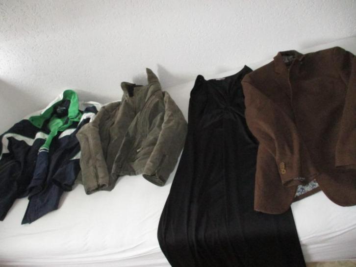 Grote partij heren dames merk kleding diverse maten, Kleding | Dames, Dames-kledingpakketten, Zo goed als nieuw, Maat 42/44 (L)