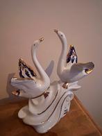 Vintage zwanen beeld van porselein jaren 70 - 80, Verzamelen, Beelden en Beeldjes, Ophalen of Verzenden, Gebruikt, Dier