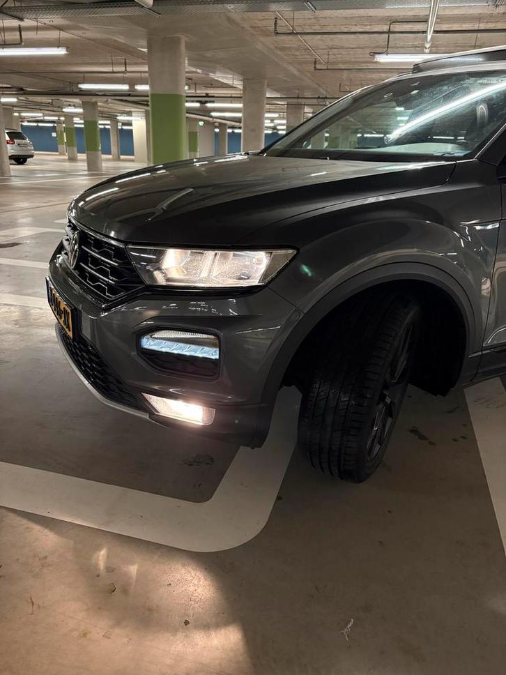 Volkswagen T-Roc 2.0 TDI 150pk 7-DSG 2020 Grijs, Auto's, Volkswagen, T-Roc, Diesel, Euro 6, SUV of Terreinwagen, Automaat, Geïmporteerd