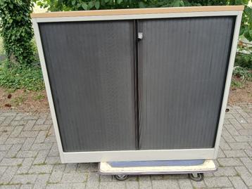 Archiefkast, Roldeurkast, werkplaatskast beschikbaar voor biedingen