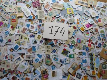 (174) Partij Postzegels Onafgeweekt Wereld beschikbaar voor biedingen