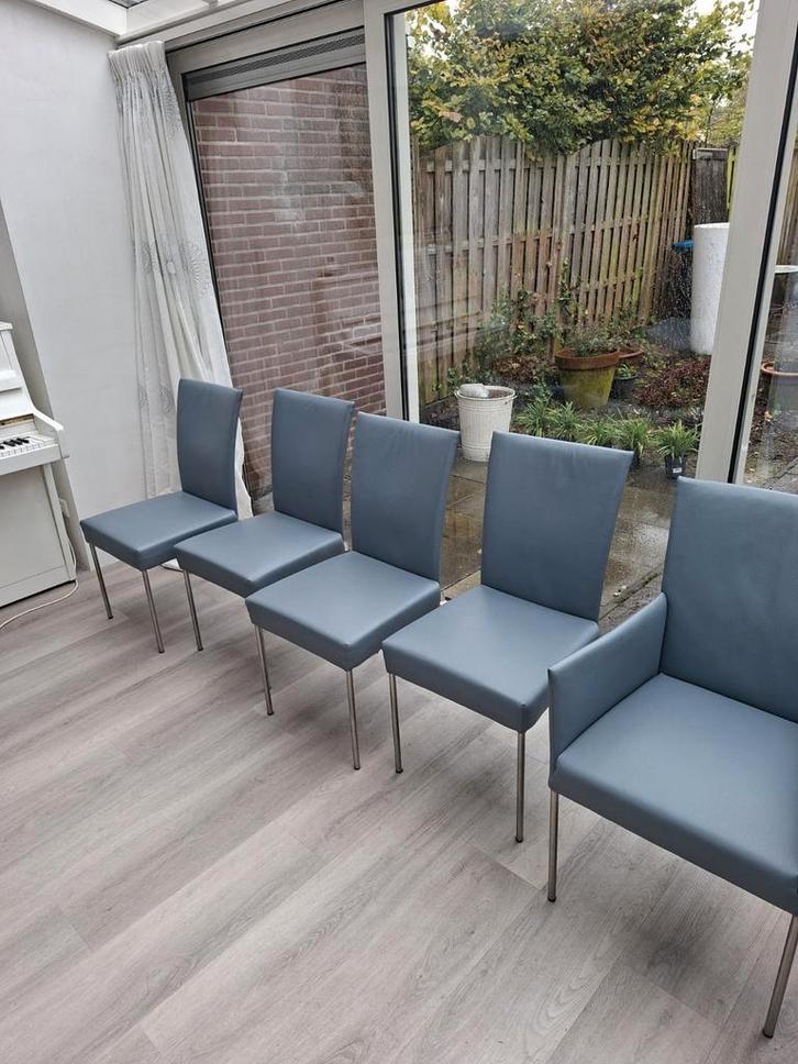 Bert Plantagie Eetkamerstoelen - Lichtblauw, RVS, Huis en Inrichting, Stoelen, Zo goed als nieuw, Vijf, Zes of meer stoelen, Metaal