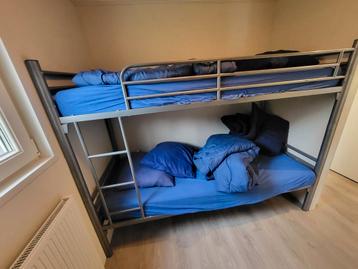 Stapelbed beschikbaar voor biedingen