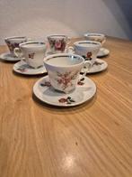 Unieke thee servies op pootjes., Antiek en Kunst, Antiek | Servies compleet, Ophalen of Verzenden