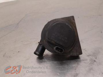 Extra waterpomp van een Volkswagen Caddy beschikbaar voor biedingen