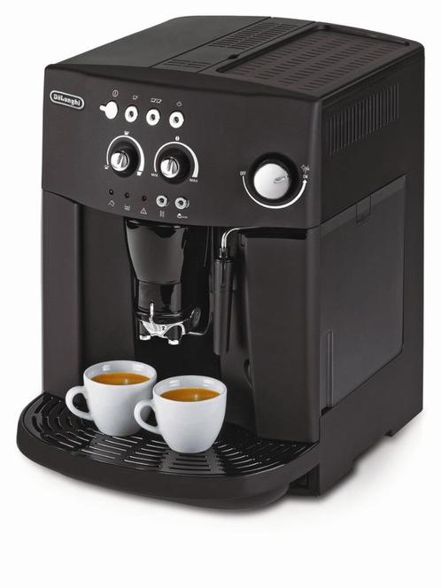 DeLonghi Magnifica Volautomatische espressomachine, Witgoed en Apparatuur, Koffiezetapparaten, Gebruikt, Gemalen koffie, Koffiebonen