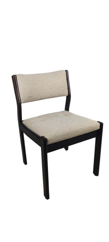 Mid century eetkamerstoelen 1970s beschikbaar voor biedingen