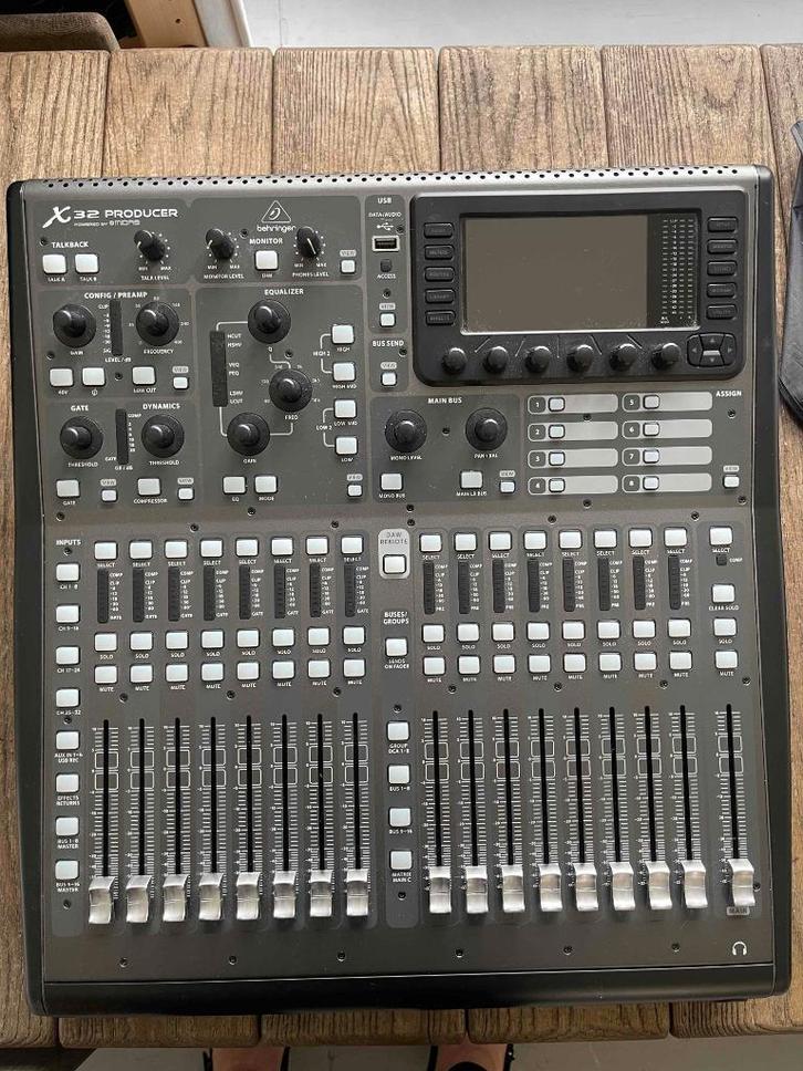 Behringer X32 Producer – als nieuw – compleet + bon, Muziek en Instrumenten, Mengpanelen, Nieuw, 20 kanalen of meer, Microfooningang