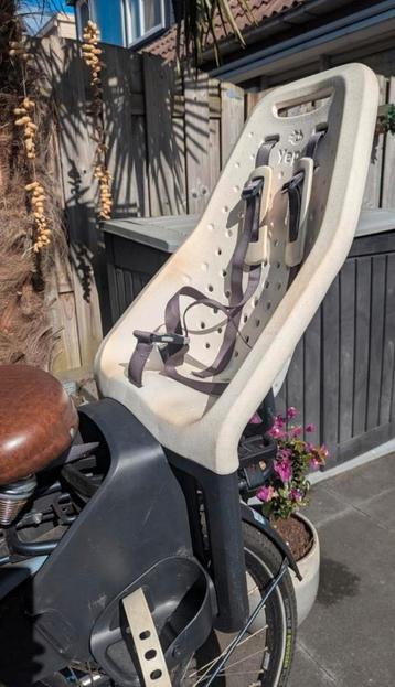Yepp fietsstoeltje met beugel beschikbaar voor biedingen
