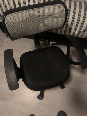 Bureau stoel beschikbaar voor biedingen