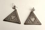zilveren driehoekige oorhangers van de Toeareg, Verzenden, Zo goed als nieuw