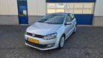 Volkswagen Polo 1.4 63KW AUT 2011 Grijs, Auto's, Stof, Zwart, 4 cilinders, Origineel Nederlands
