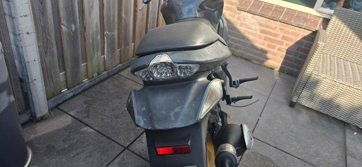 Gilera DNA 50cc - 2007 - Incl. Onderdelen & Banden, Fietsen en Brommers, Brommers | Overige merken, Gebruikt, Ophalen
